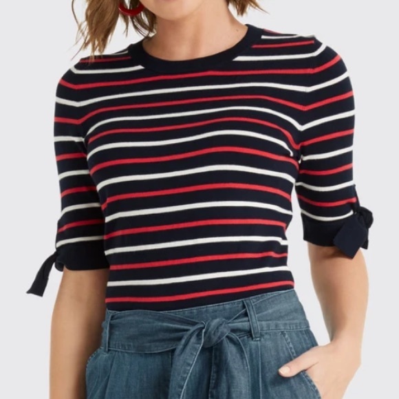 Draper James Sweaters - Like new Draper James tie sleeve sweater